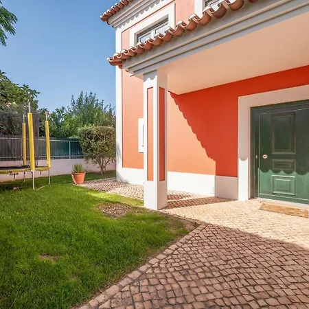 بيت للعطل Guestready - Sunshine Oasis With Pool أزيتاوْ
