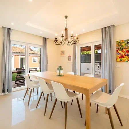 بيت للعطل Guestready - Sunshine Oasis With Pool